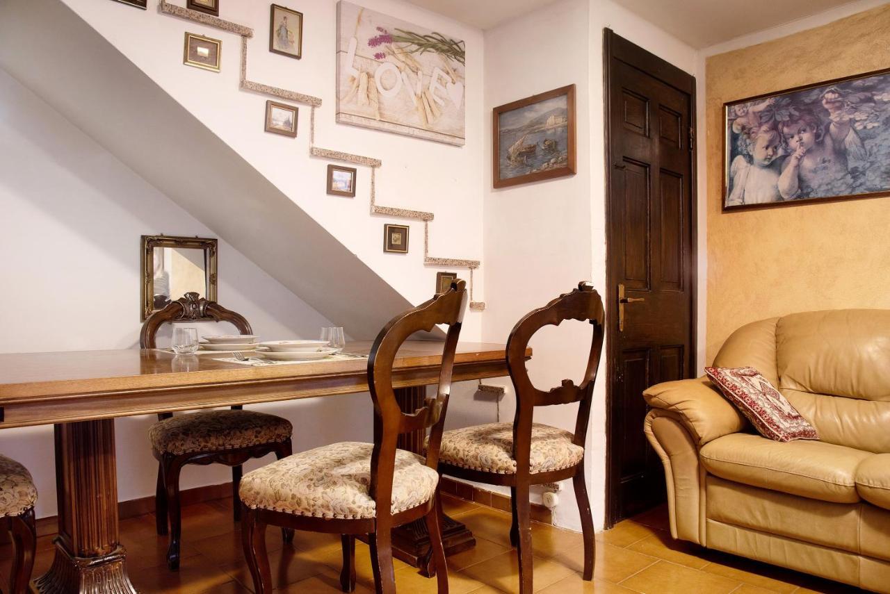 Appartement Casa Flora à Porto Ceresio Extérieur photo